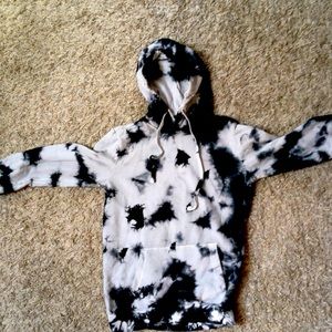 TIE DYED HOODIE